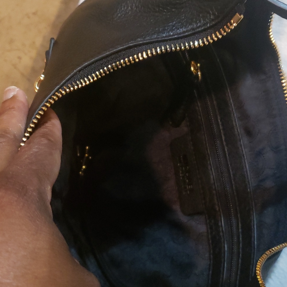 Purse - Picture 3 of 4